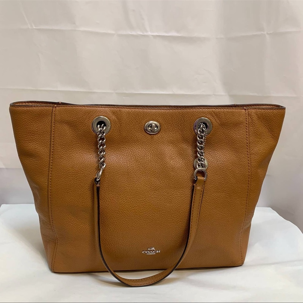 EUC Coach Tote #56830. Saddle brown pebbled leather turn lock.